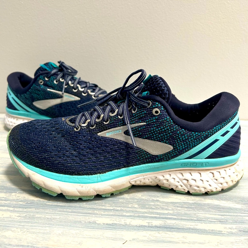 Brooks Womens Ghost 11 Blue and real Running Shoes Sneakers Size 9